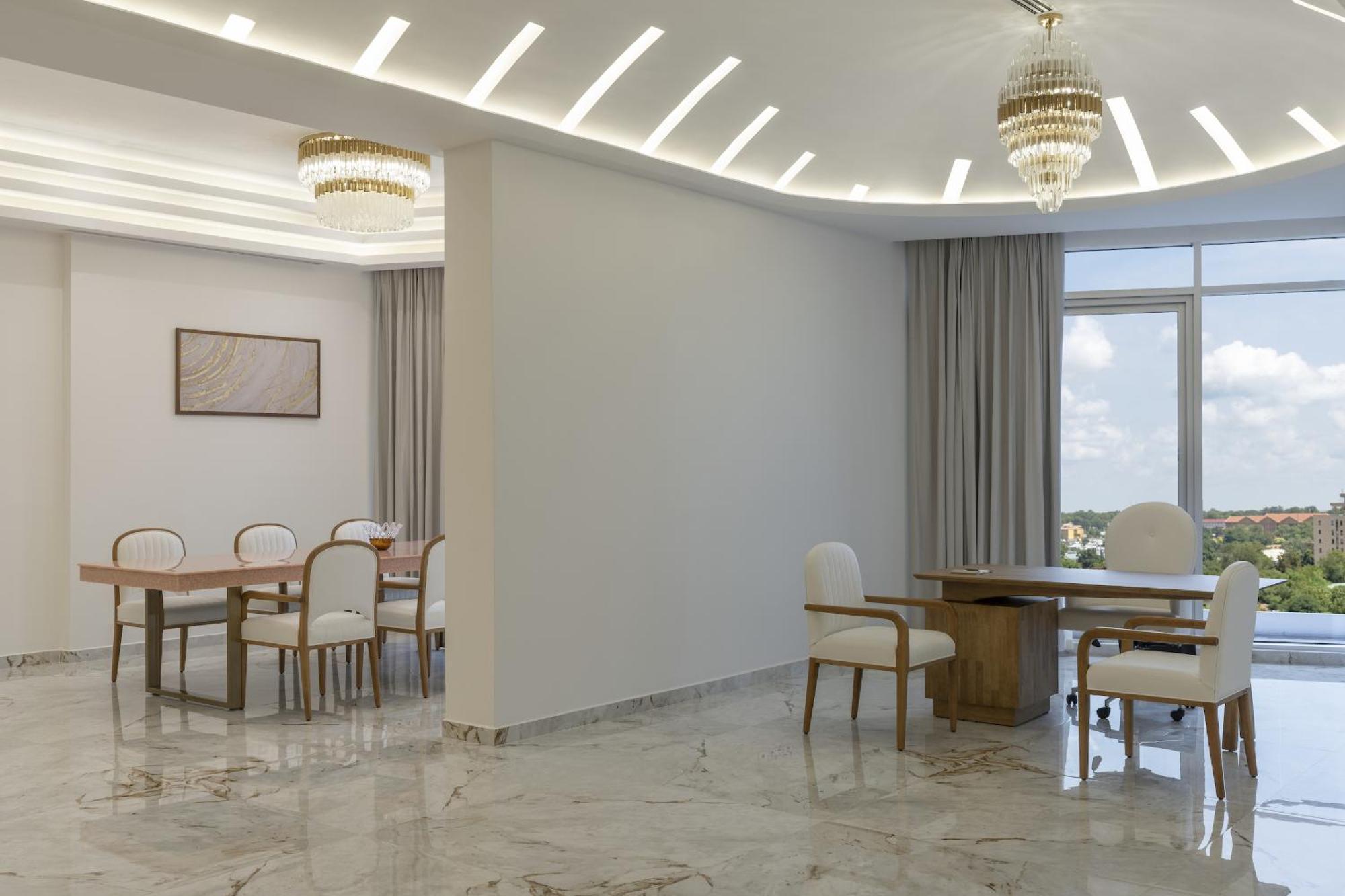 Pyramid Continental Hotel Juba Rom bilde